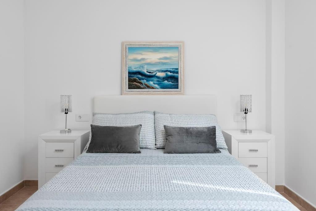 3 Bedroom Apartment, Next To The Beach, With Pool Marbella
