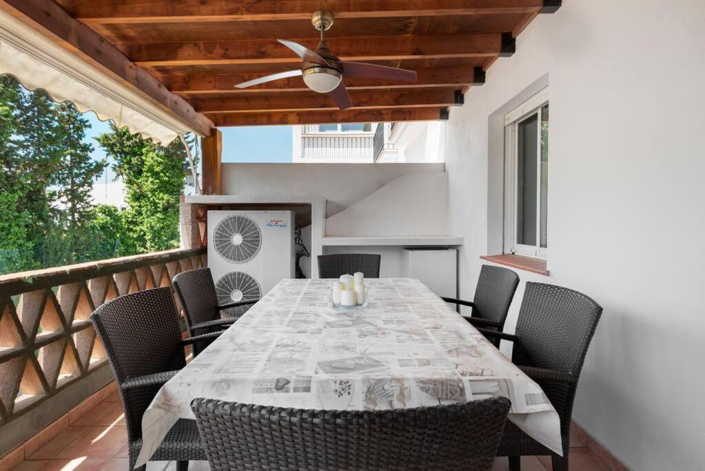 3 Bedroom Apartment, Next To The Beach, With Pool Apartment Marbella